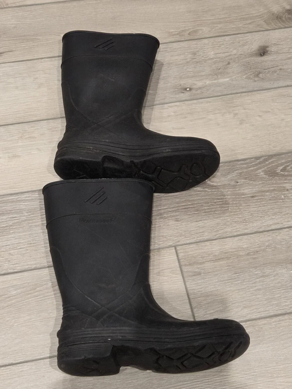 Youth Kids Size 2 Black Waterproof Rubber Rain Boots Has Some Wear See Photo